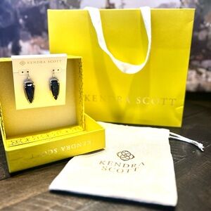 Kendra Scott Gold & Navy Blue Lapis Arrowhead Earrings